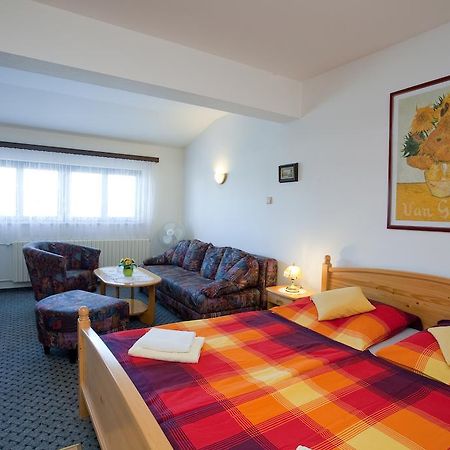 Pension Minor Ceske Budejovice Luaran gambar