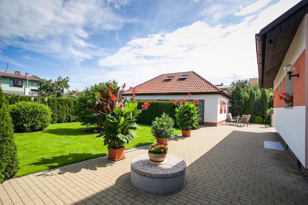 Pension Minor Ceske Budejovice Luaran gambar
